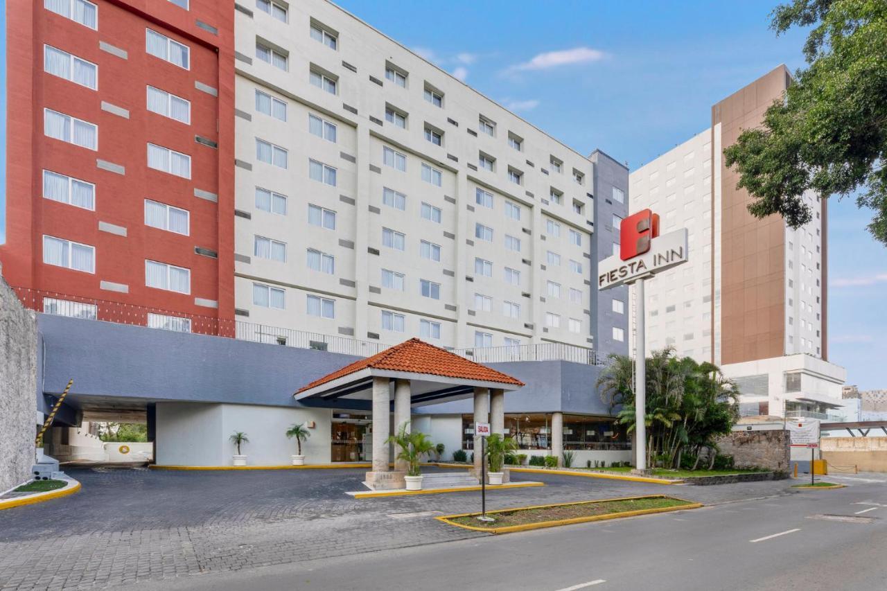 Fiesta Inn Guadalajara Expo Запопан Екстериор снимка