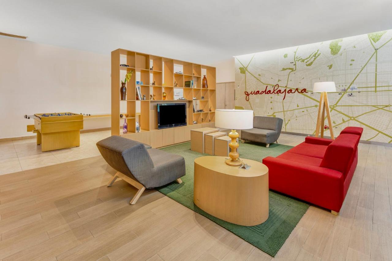 Fiesta Inn Guadalajara Expo Запопан Екстериор снимка