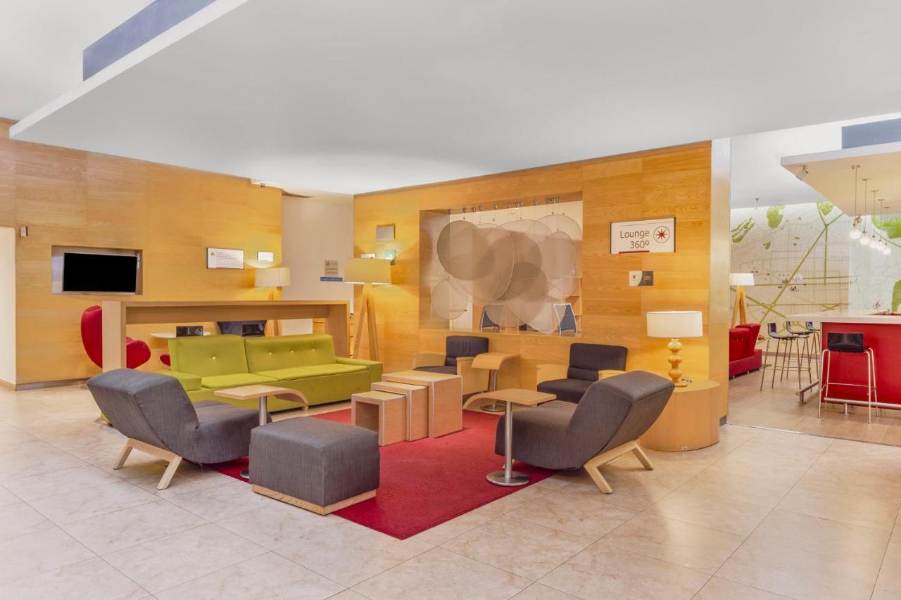 Fiesta Inn Guadalajara Expo Запопан Екстериор снимка