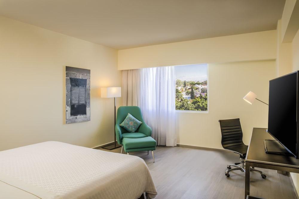 Fiesta Inn Guadalajara Expo Запопан Екстериор снимка