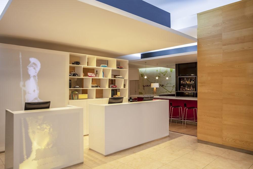 Fiesta Inn Guadalajara Expo Запопан Екстериор снимка