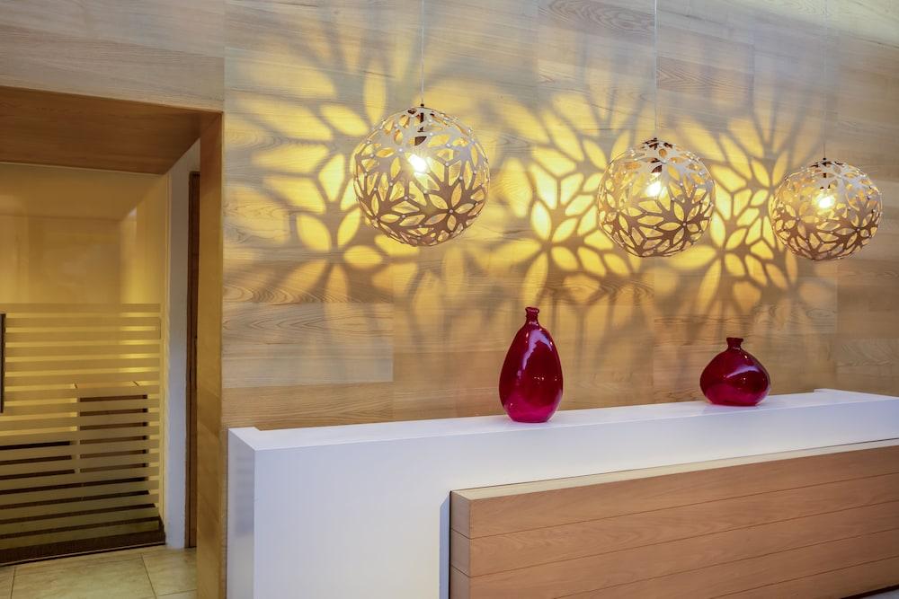 Fiesta Inn Guadalajara Expo Запопан Екстериор снимка