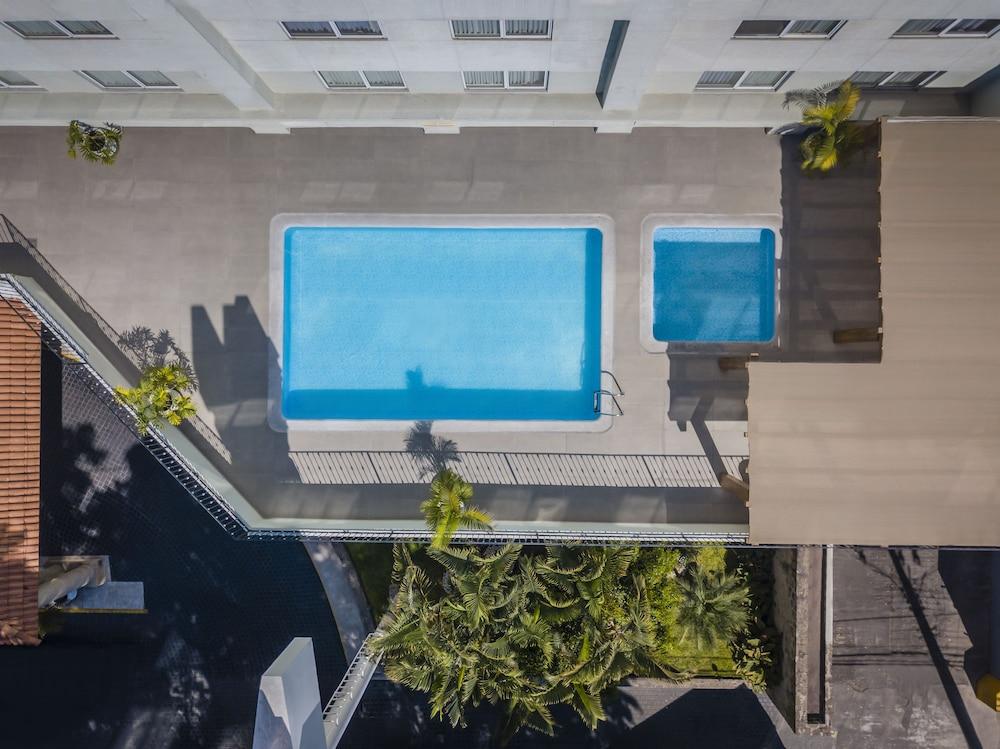 Fiesta Inn Guadalajara Expo Запопан Екстериор снимка
