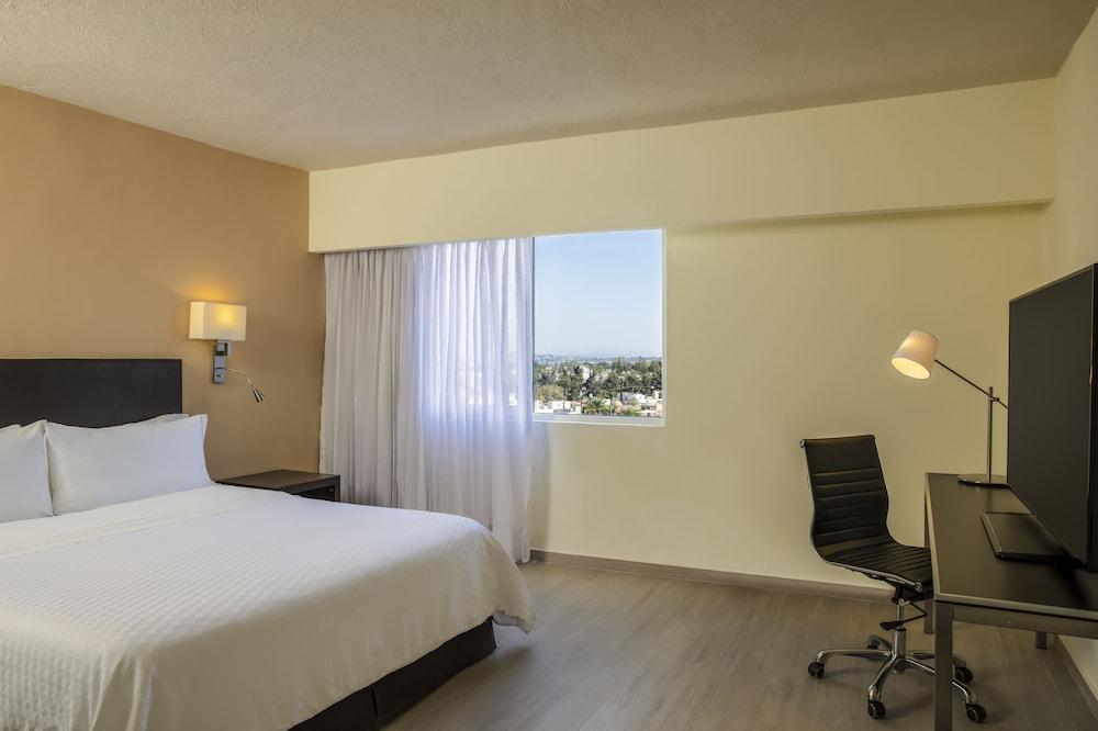Fiesta Inn Guadalajara Expo Запопан Екстериор снимка